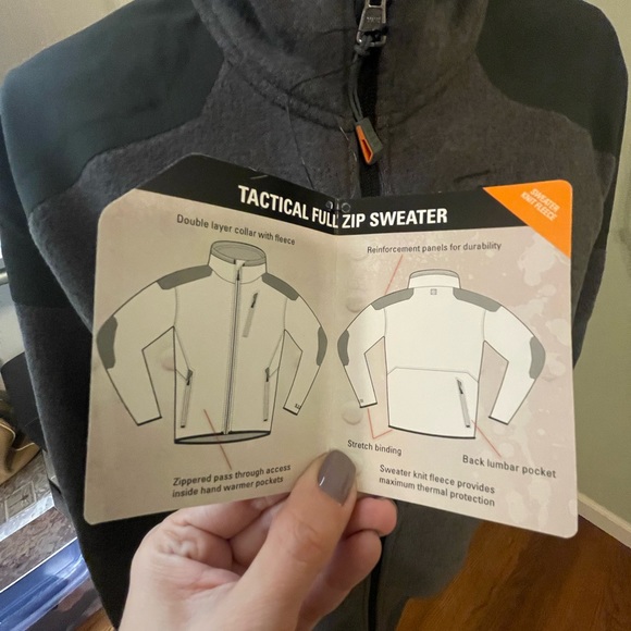 TACTICAL FULL ZIPPER SWEATER - Picture 7 of 11